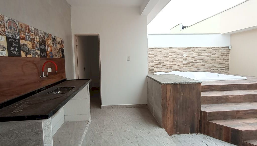 Imagem imóvel Casa Nova com 97,47 com Jacuzzi em Itanhaém/SP