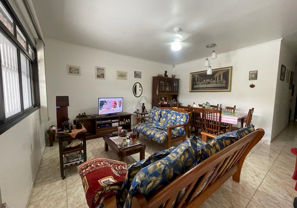 Imagem imóvel Casa com 03 quartos sendo 01 suíte, no Satélite em Itanhaém